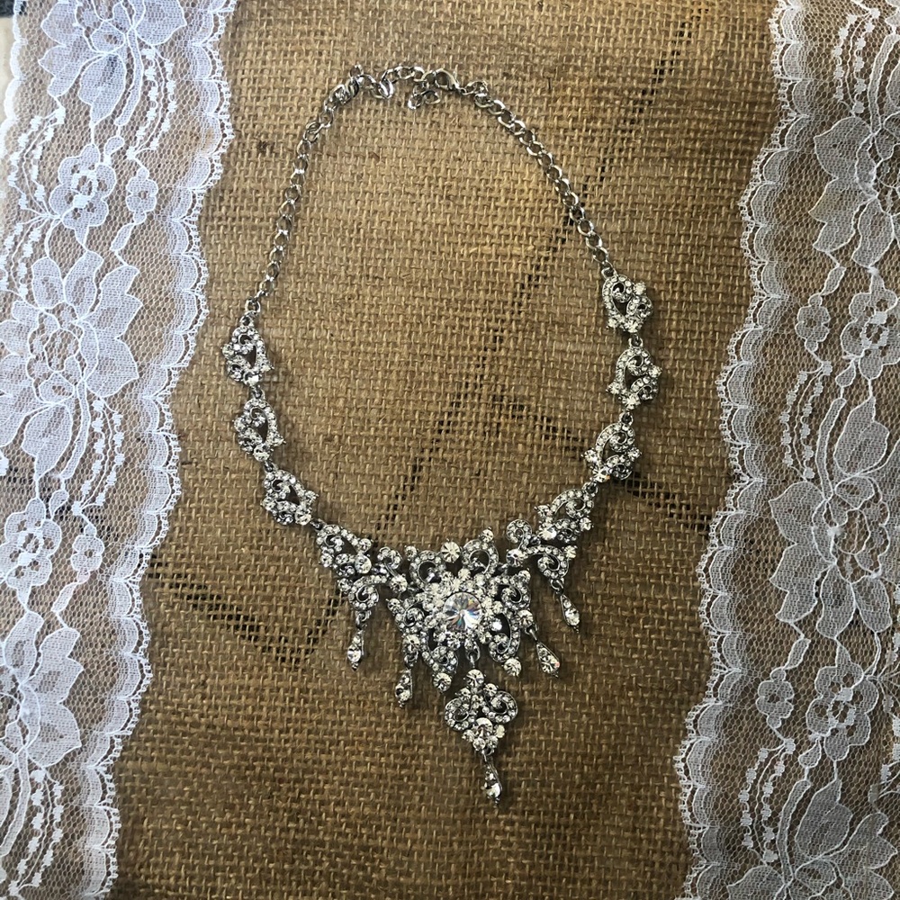 Indian jewelry necklace silver